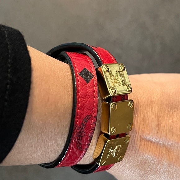 MCM Authentic Red Double Wrap Leather Bracelet - Picture 12 of 13